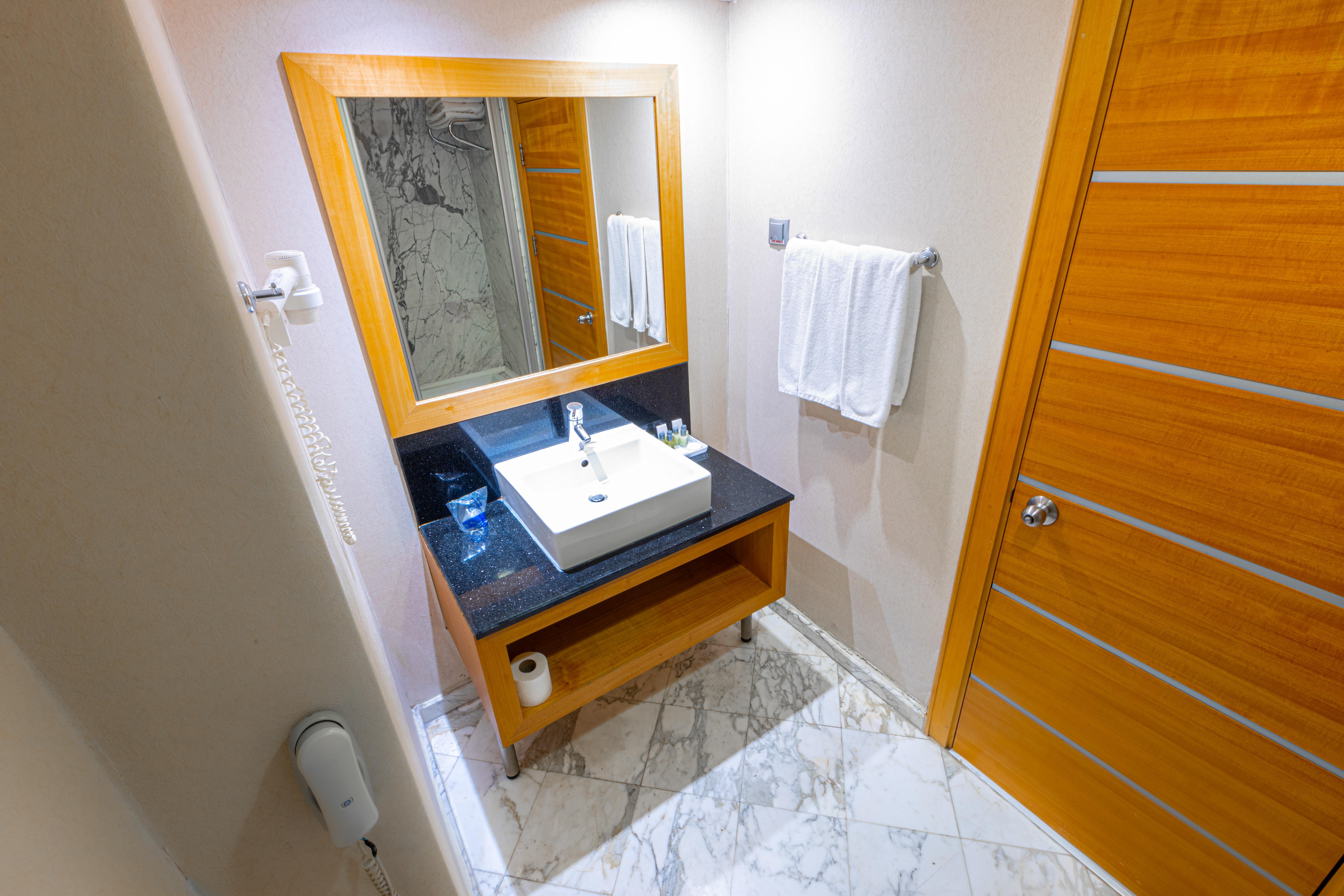 Ankara Plaza Hotel Екстер'єр фото