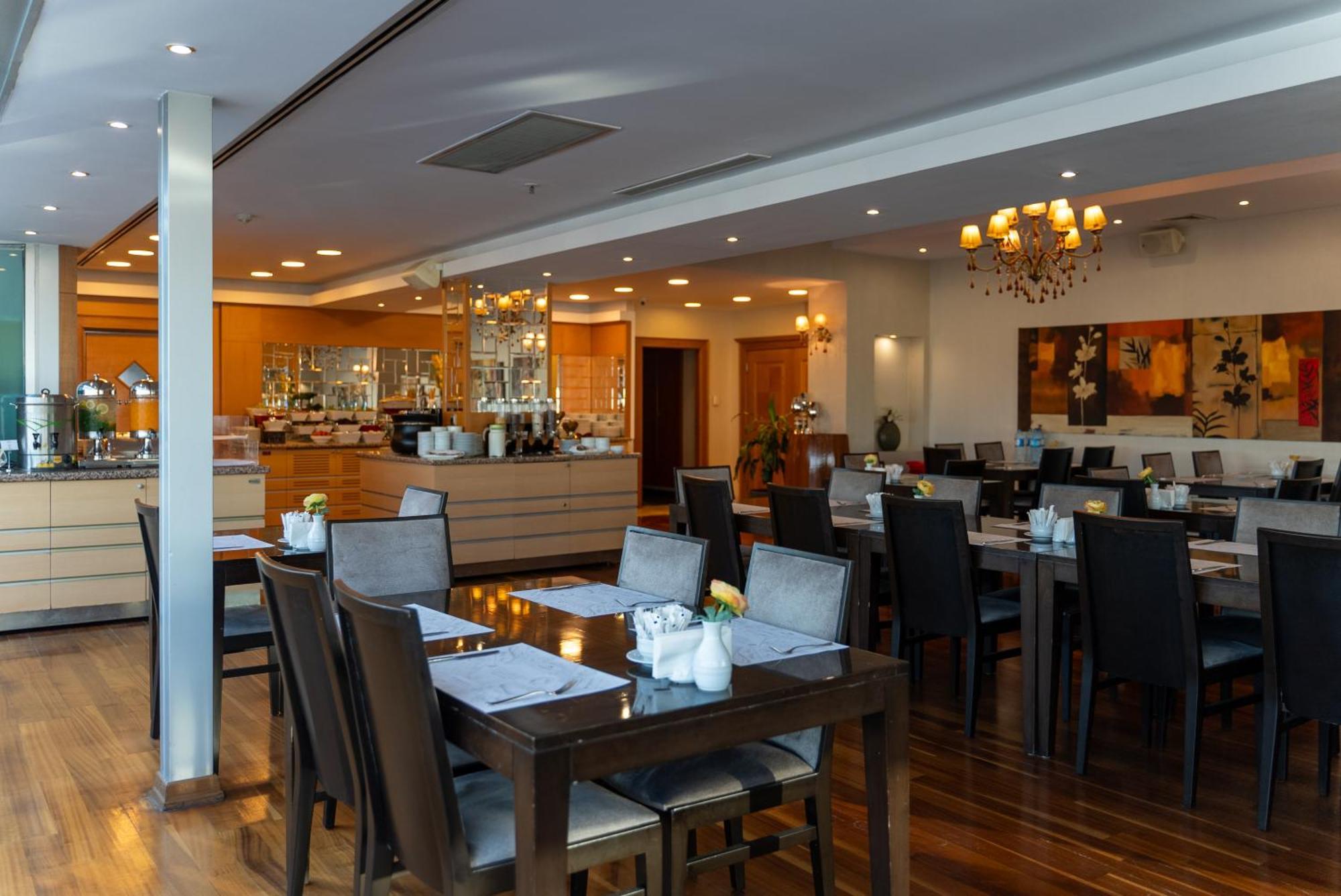 Ankara Plaza Hotel Екстер'єр фото