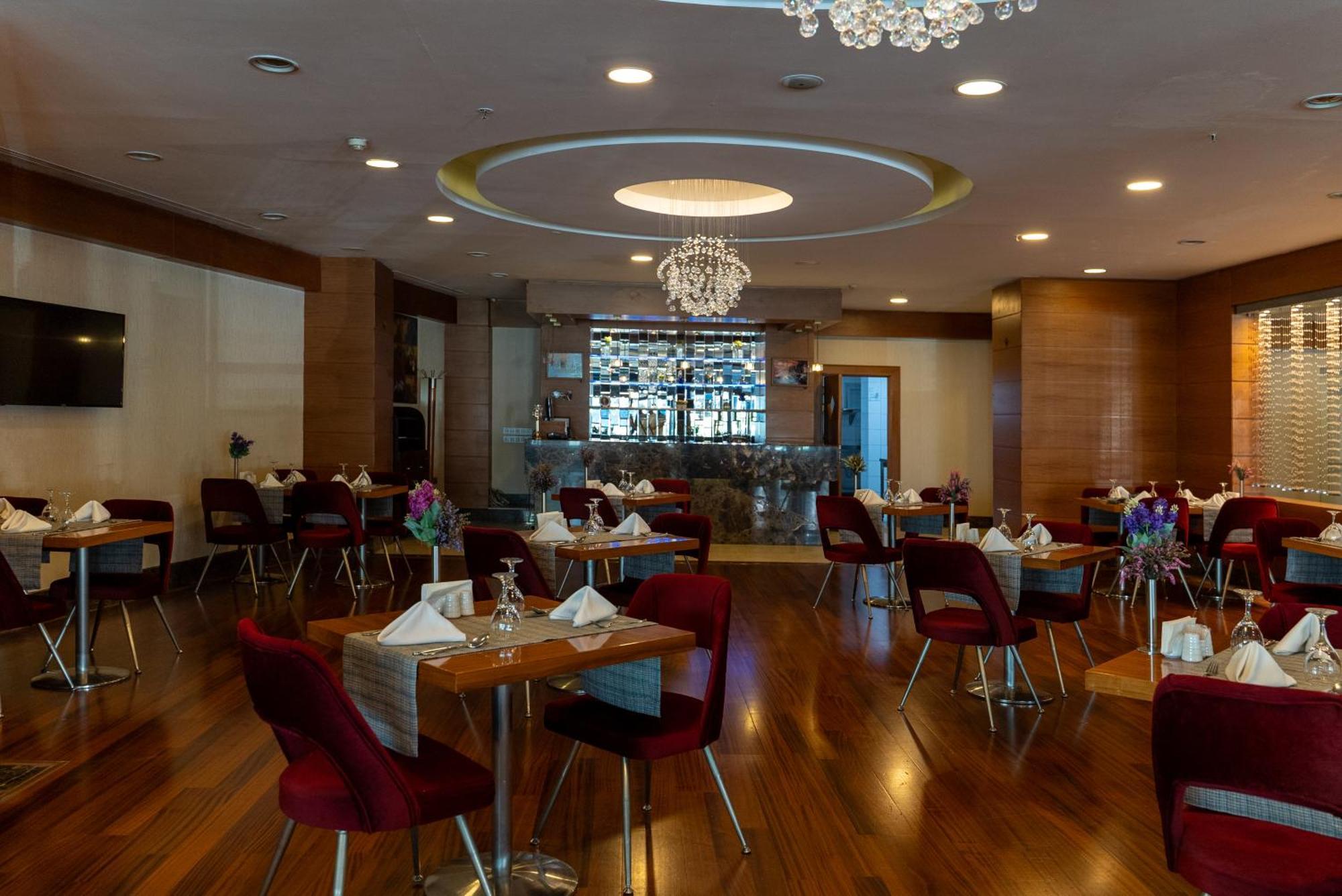 Ankara Plaza Hotel Екстер'єр фото