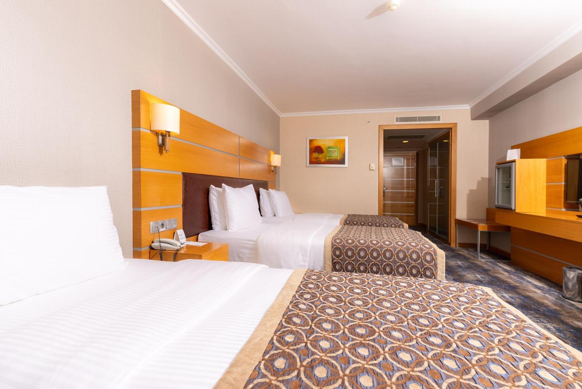 Ankara Plaza Hotel Екстер'єр фото