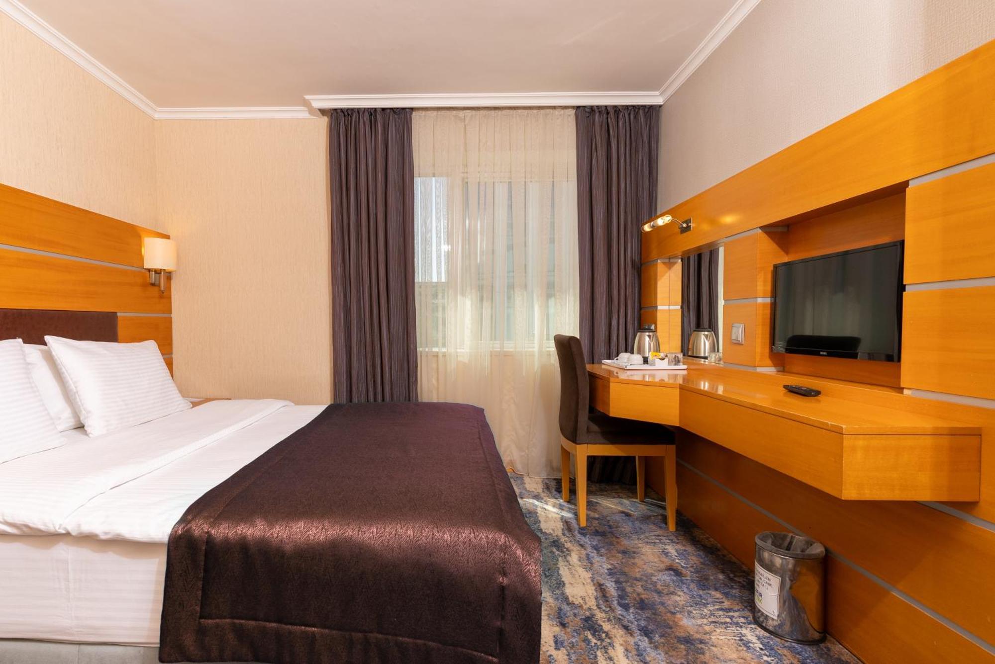 Ankara Plaza Hotel Екстер'єр фото