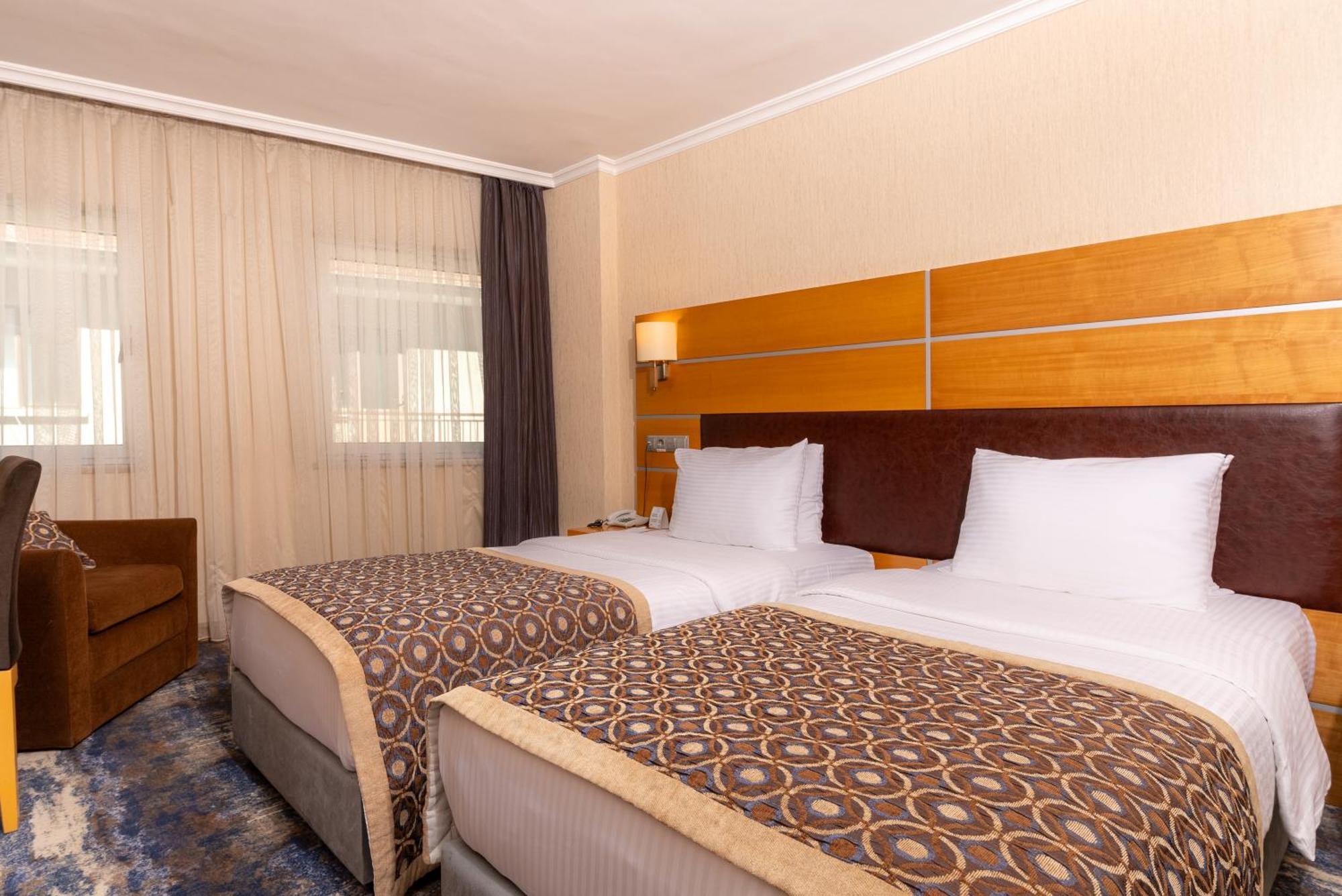 Ankara Plaza Hotel Екстер'єр фото